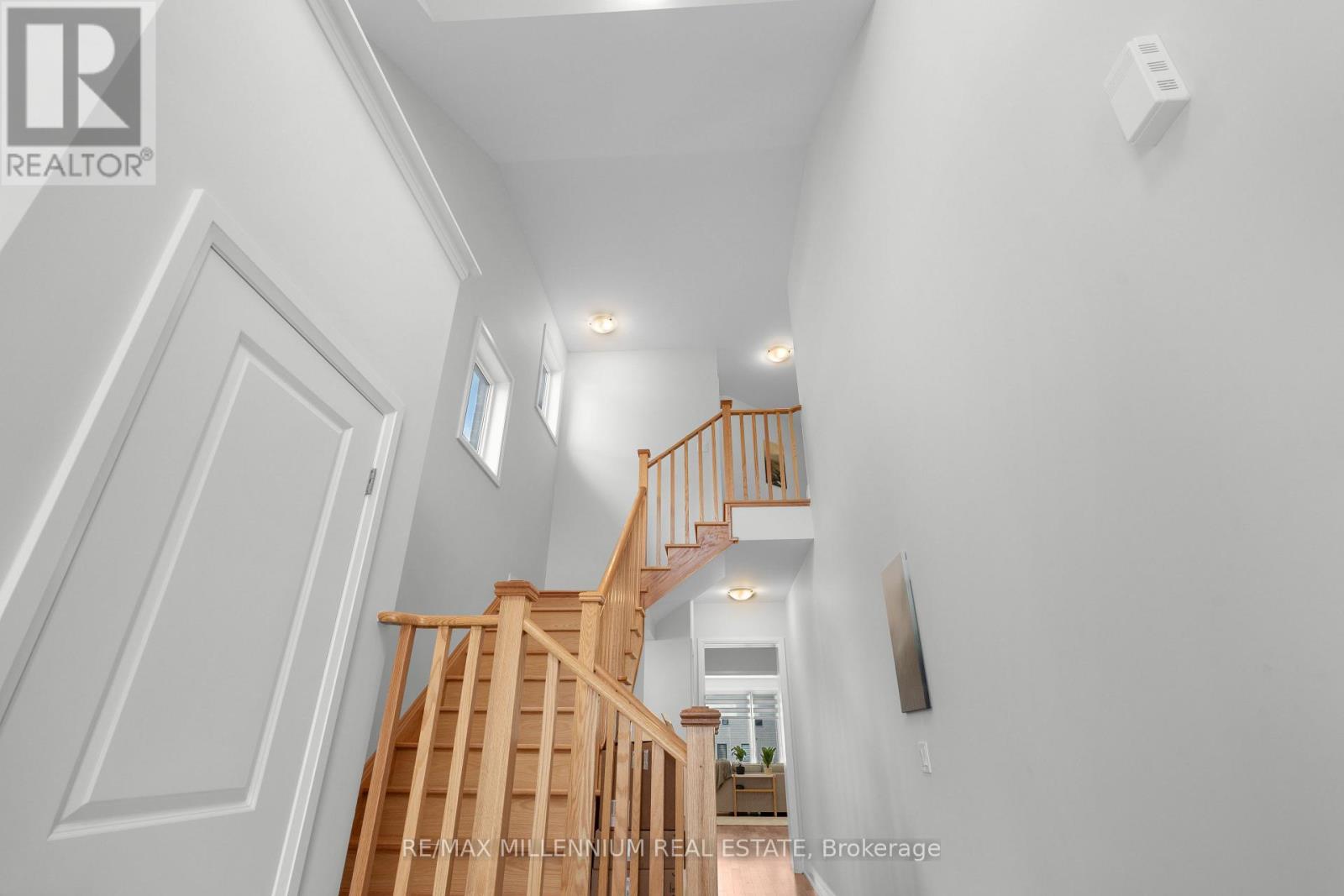 816 Knights Lane, Woodstock (Woodstock - North), Ontario  N4T 0P3 - Photo 8 - X12465435