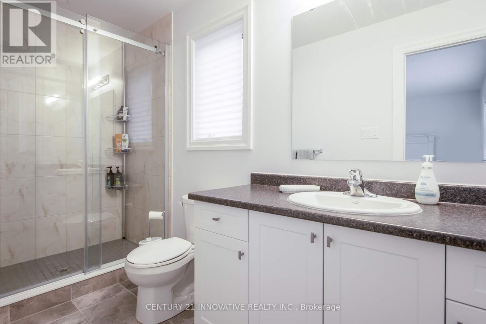 92 Pony Way, Kitchener, Ontario  N2R 0R8 - Photo 13 - X12465444