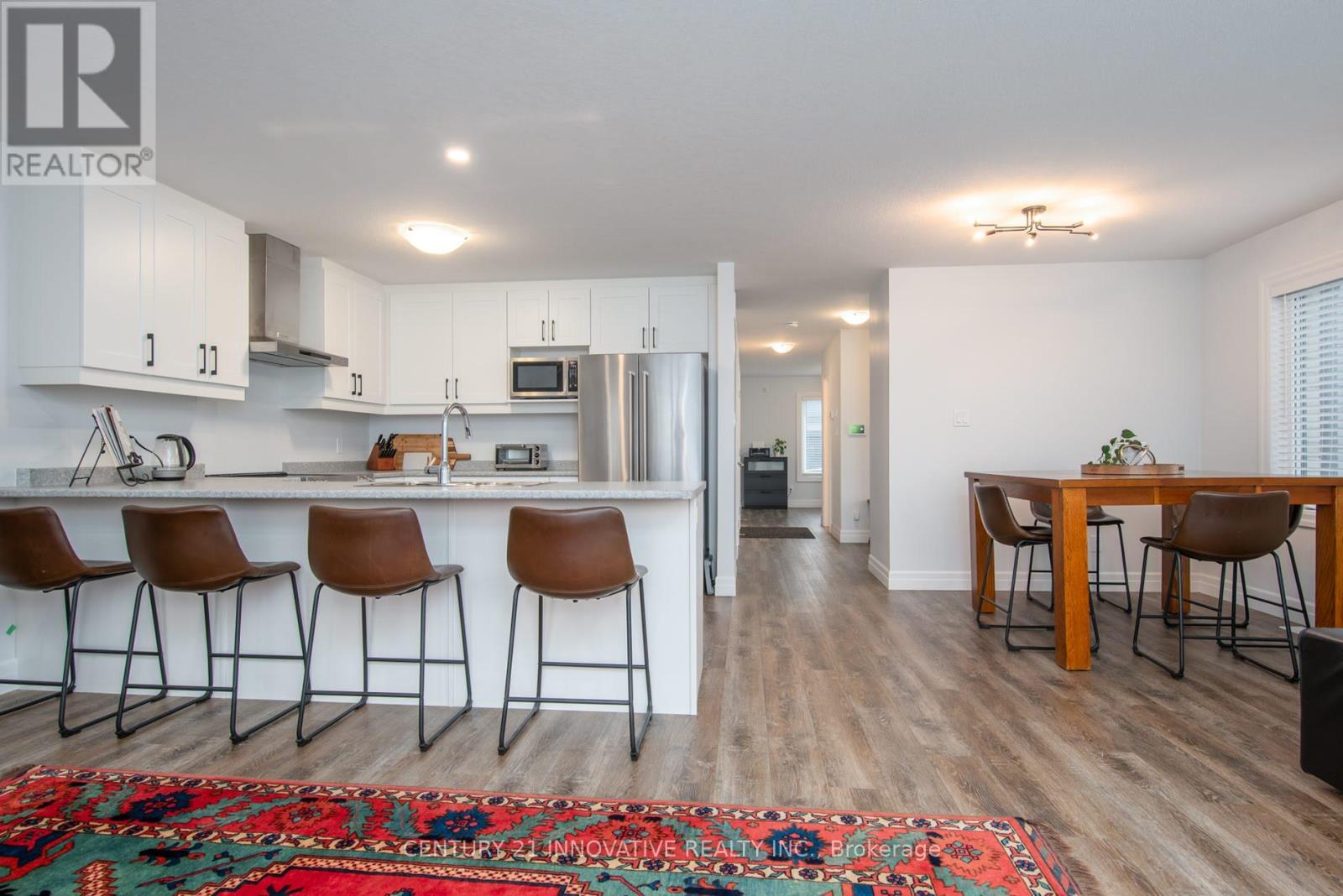 92 Pony Way, Kitchener, Ontario  N2R 0R8 - Photo 7 - X12465444
