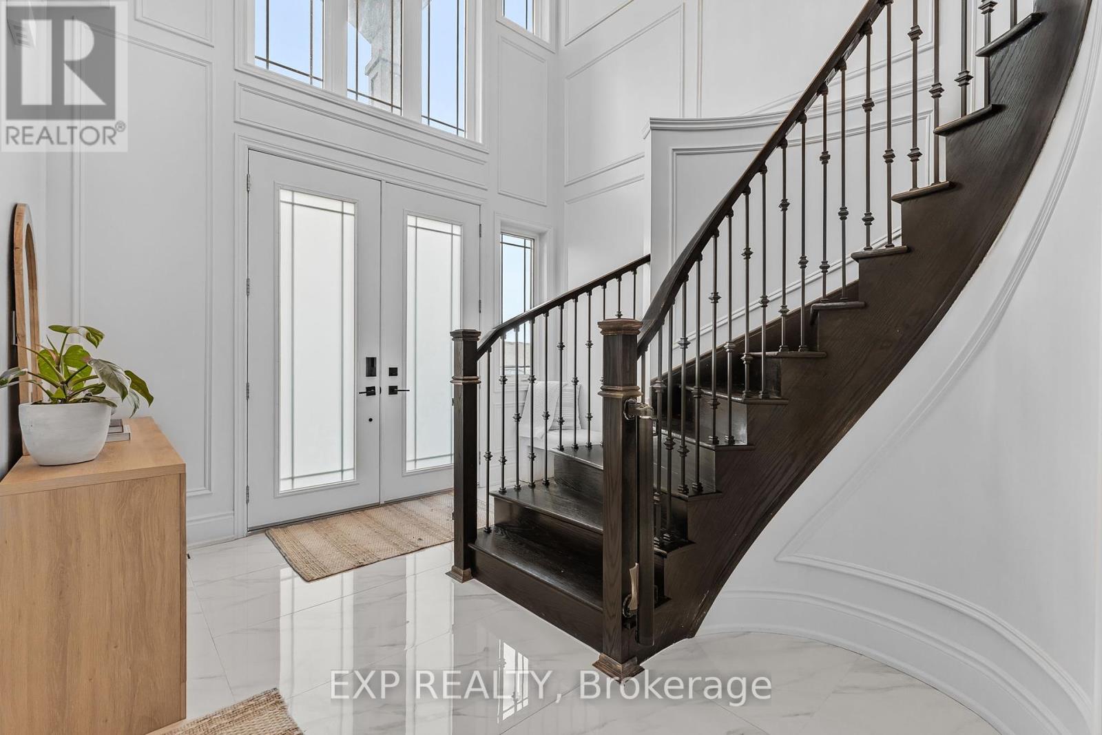 3978 Highland Park Drive, Lincoln, Ontario  L3J 0T1 - Photo 3 - X12465450