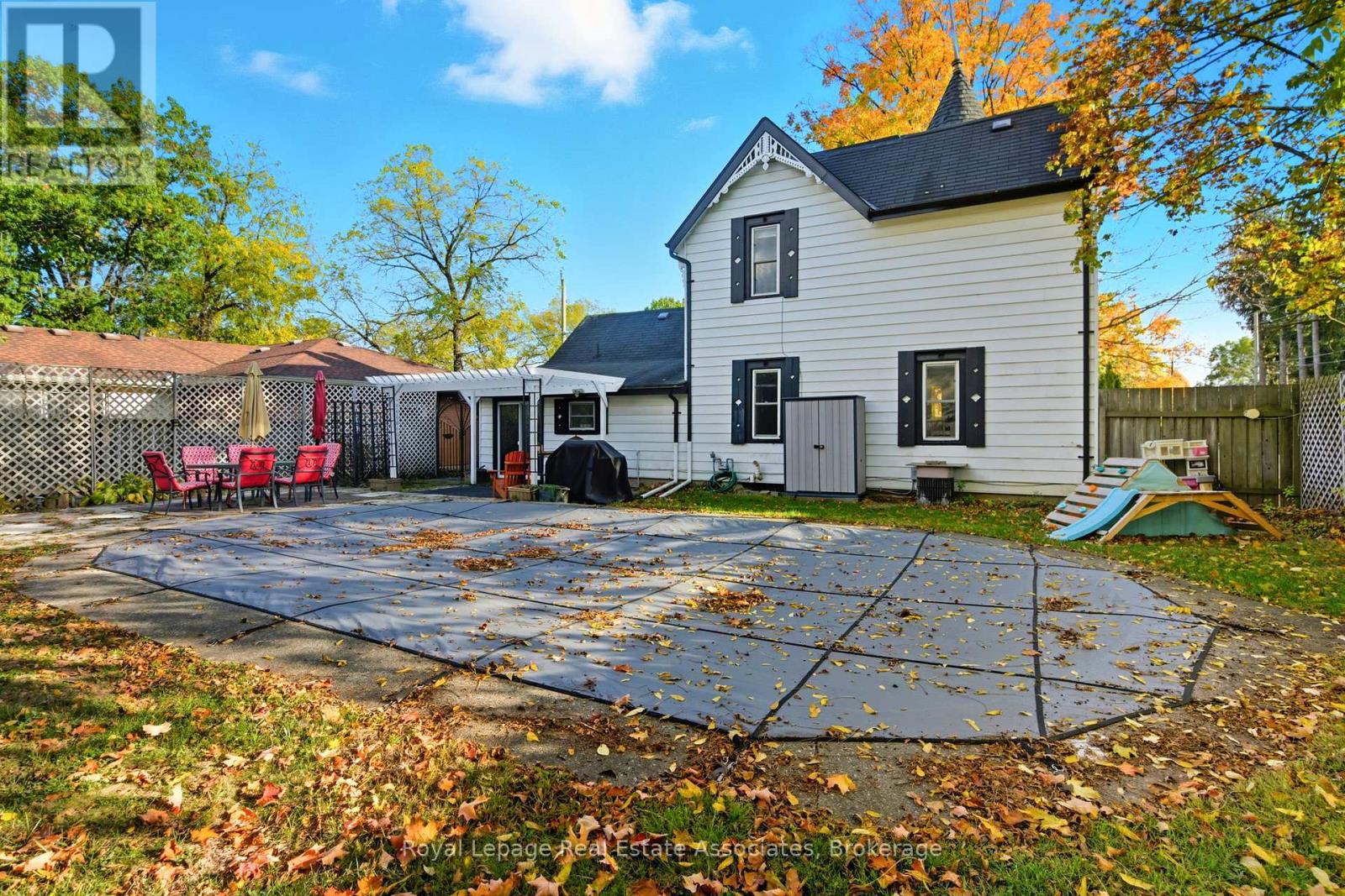 3 Shaw Avenue E, Cambridge, Ontario  N3C 1E7 - Photo 37 - X12465466
