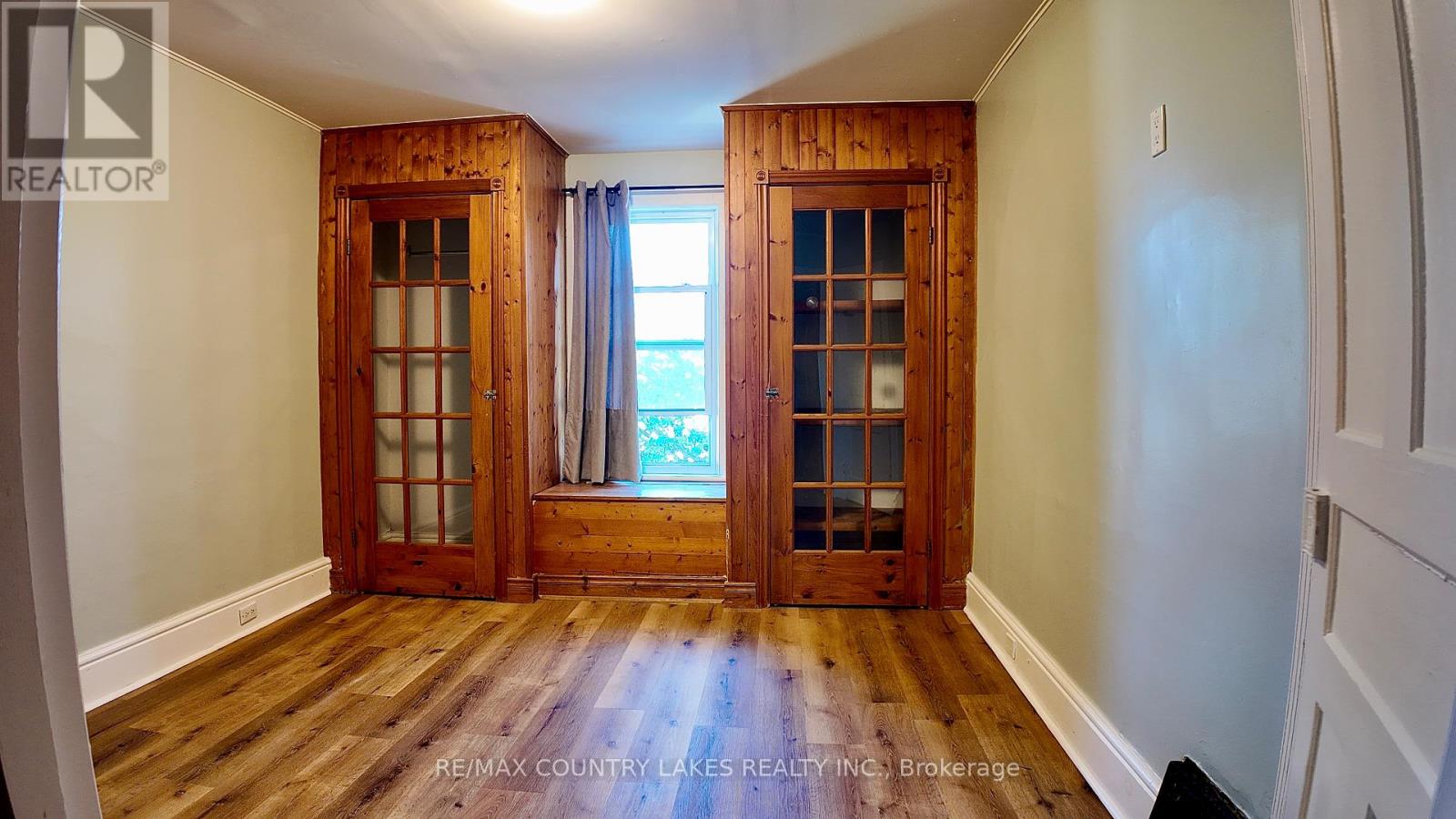 7 Melbourne Street E, Kawartha Lakes, Ontario  K9V 1X2 - Photo 17 - X12465470