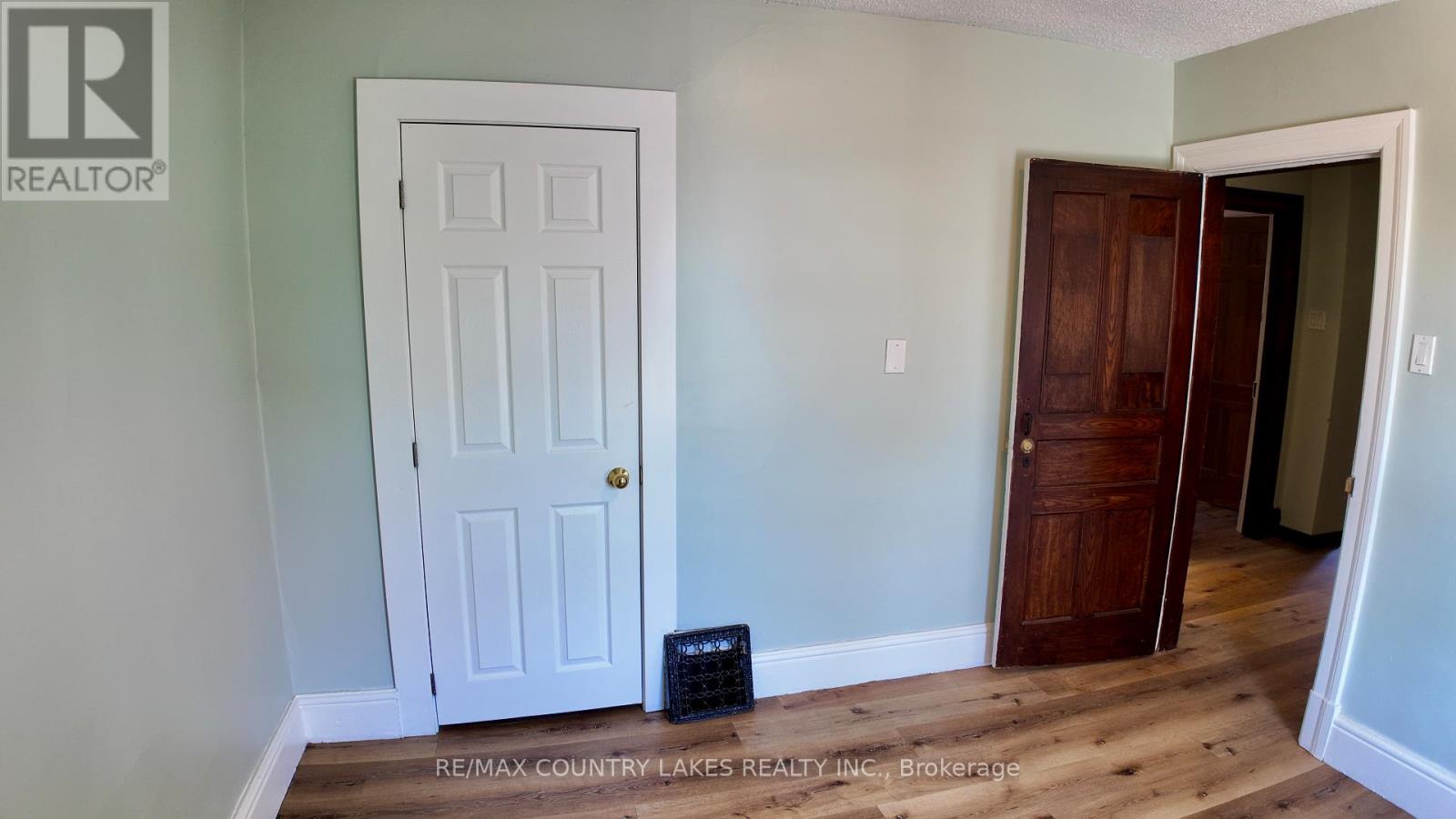 7 Melbourne Street E, Kawartha Lakes, Ontario  K9V 1X2 - Photo 21 - X12465470