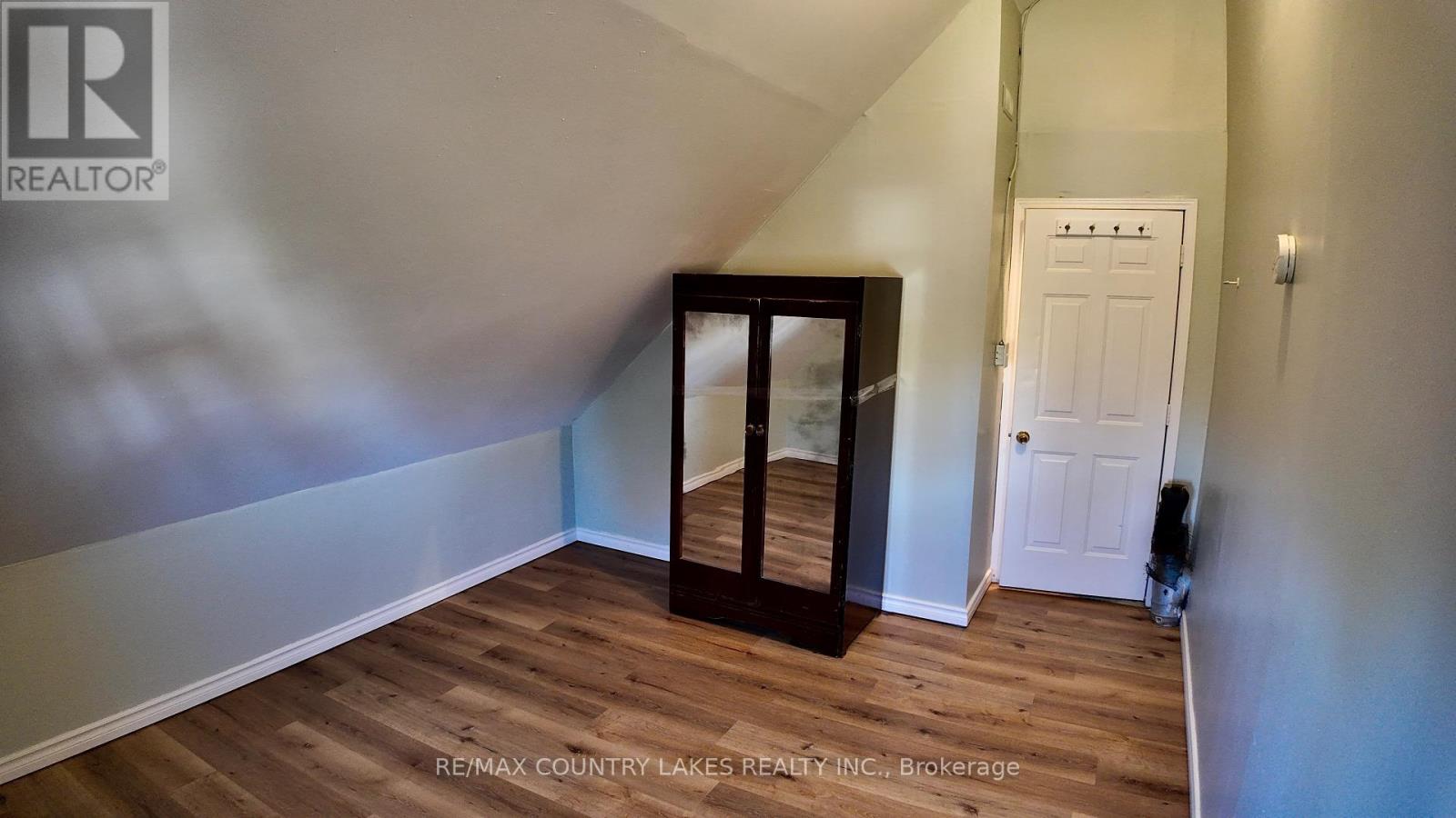 7 Melbourne Street E, Kawartha Lakes, Ontario  K9V 1X2 - Photo 29 - X12465470