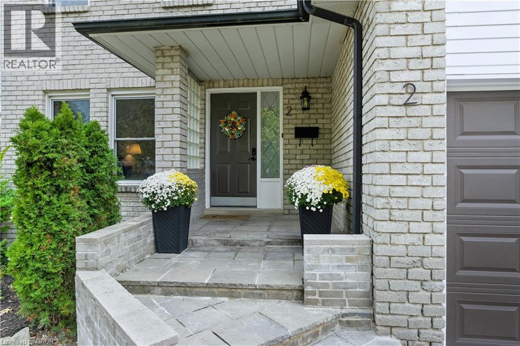 2 Giffin Road, Dundas, Ontario  L9H 6S1 - Photo 3 - 40779616