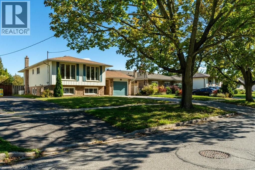 12 Shoreline Drive, St. Catharines, Ontario  L2N 3V8 - Photo 2 - 40761516