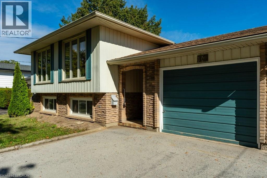 12 Shoreline Drive, St. Catharines, Ontario  L2N 3V8 - Photo 3 - 40761516