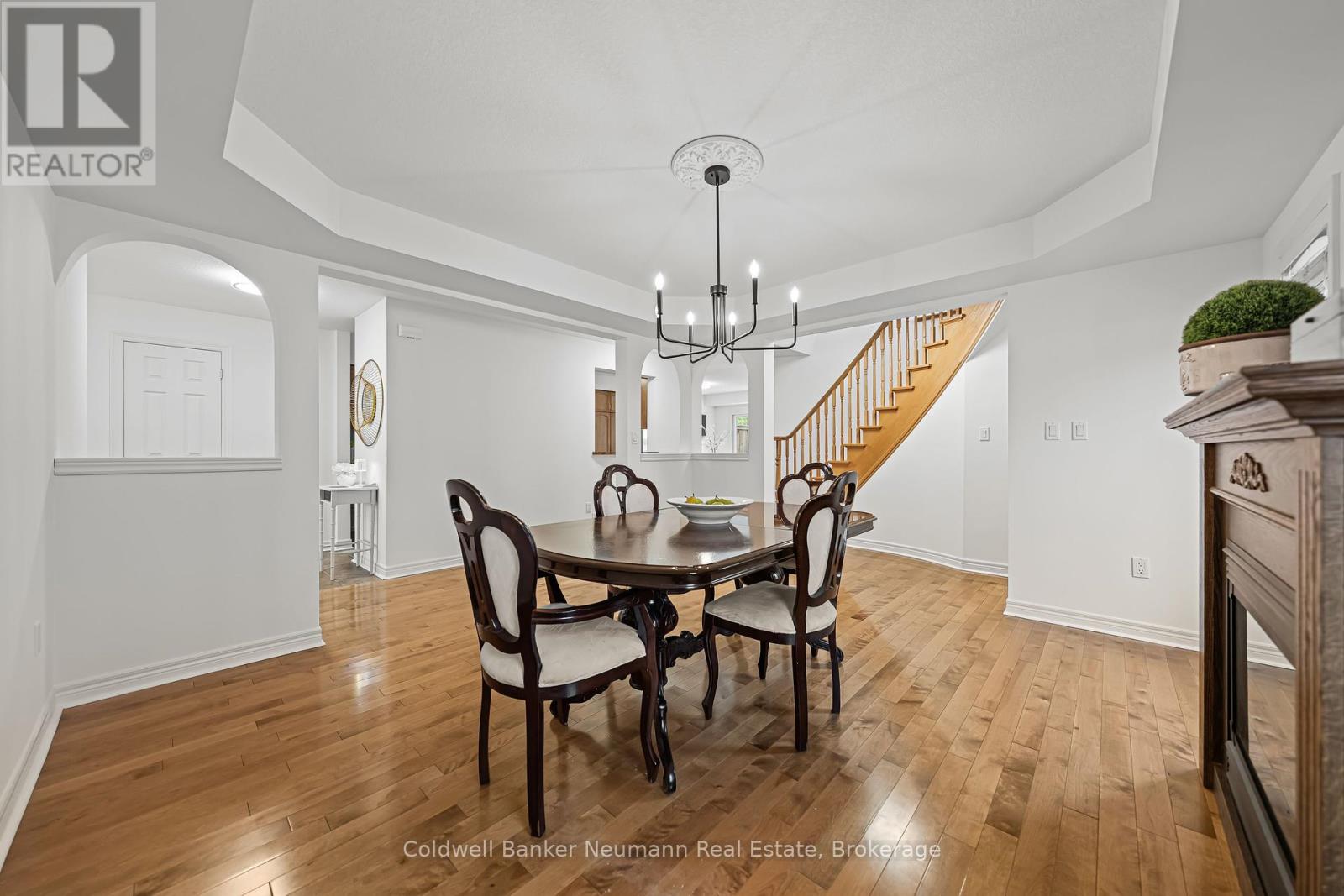 42 Mcarthur Drive, Guelph, Ontario  N1L 1S2 - Photo 13 - X12465630