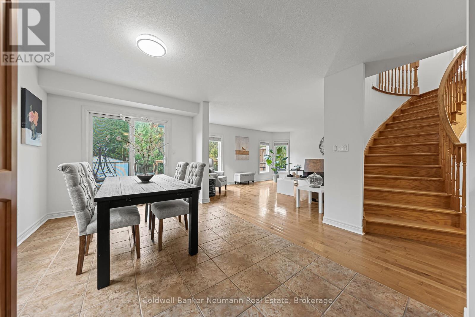 42 Mcarthur Drive, Guelph (Pineridge/westminster Woods), Ontario  N1L 1S2 - Photo 18 - X12465630