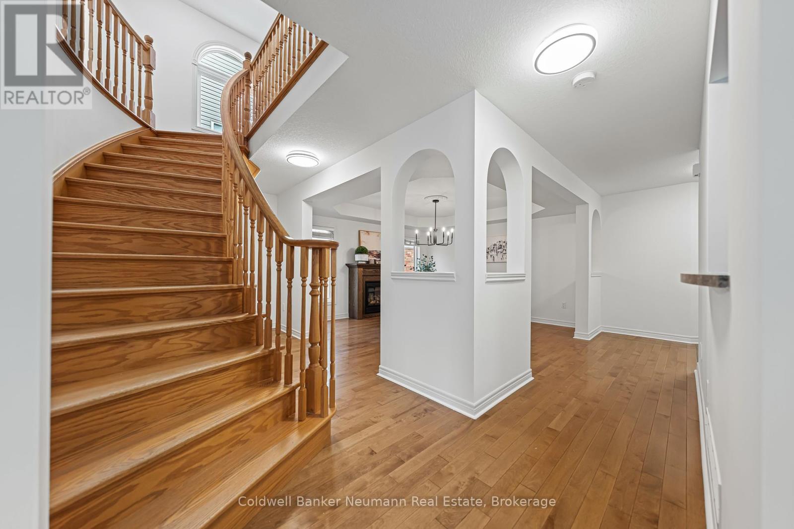 42 Mcarthur Drive, Guelph, Ontario  N1L 1S2 - Photo 22 - X12465630