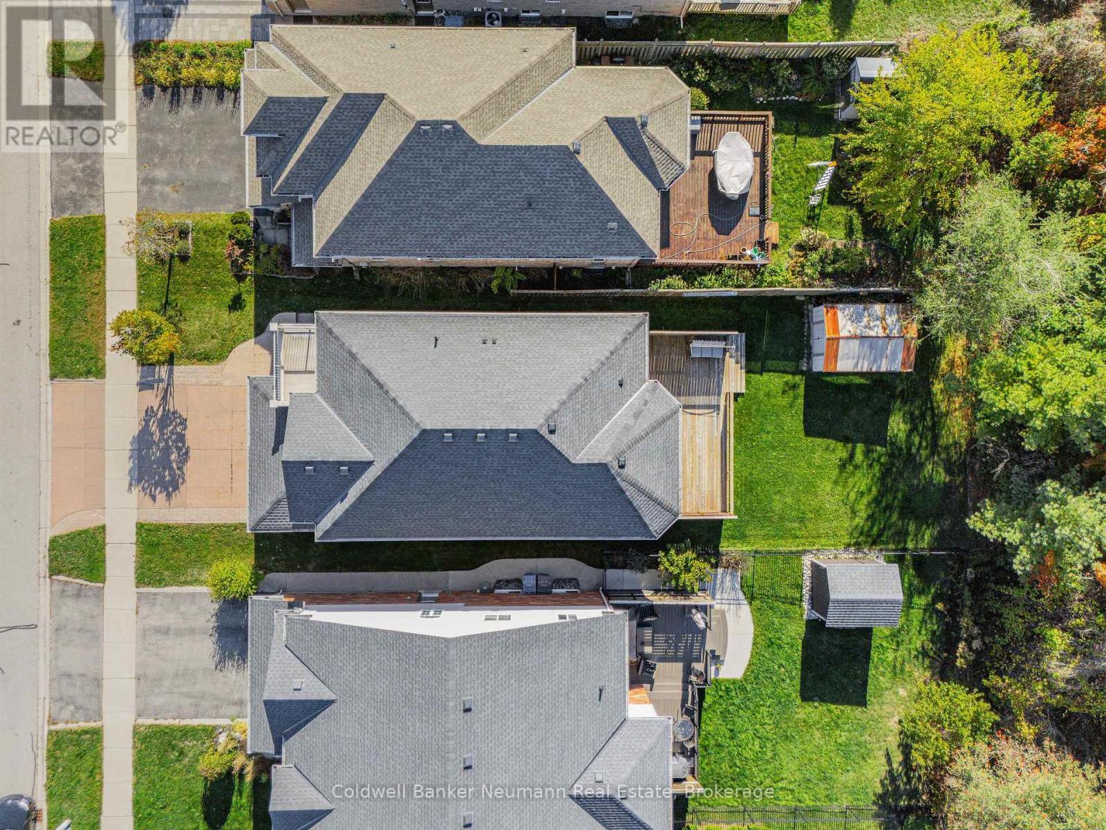 42 Mcarthur Drive, Guelph, Ontario  N1L 1S2 - Photo 3 - X12465630