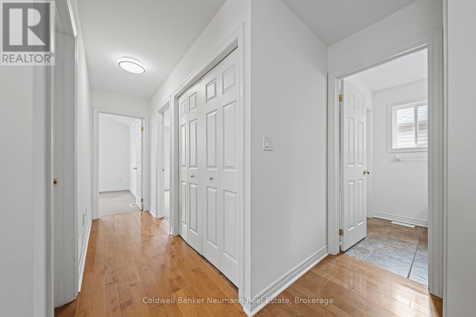 42 Mcarthur Drive, Guelph (Pineridge/westminster Woods), Ontario  N1L 1S2 - Photo 34 - X12465630
