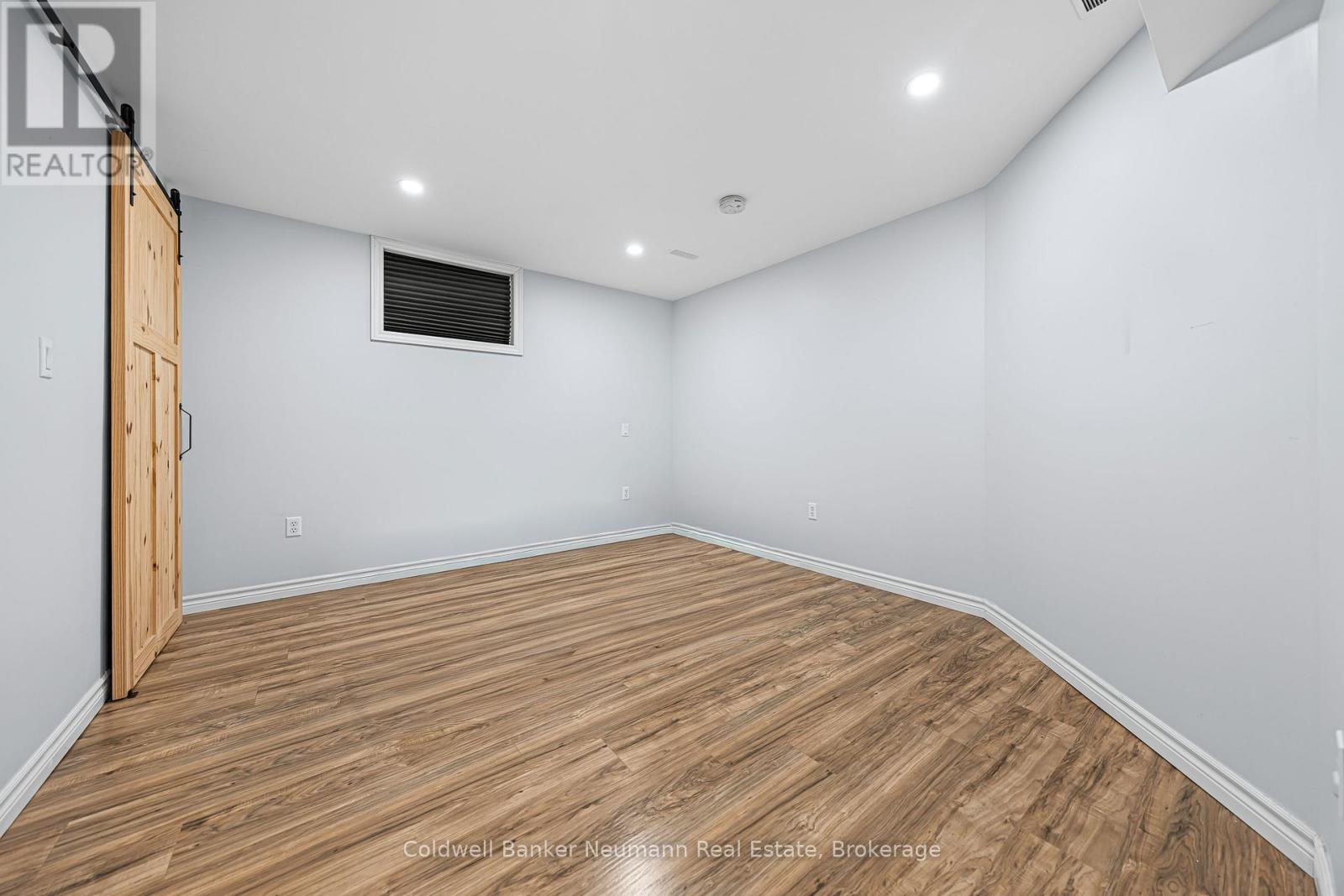 42 Mcarthur Drive, Guelph, Ontario  N1L 1S2 - Photo 41 - X12465630