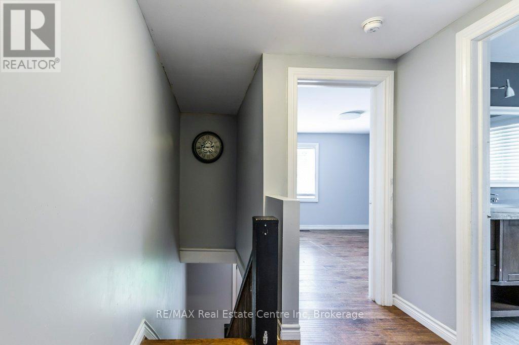 18 High Street, Mapleton, Ontario  N0G 2V0 - Photo 13 - X12465636