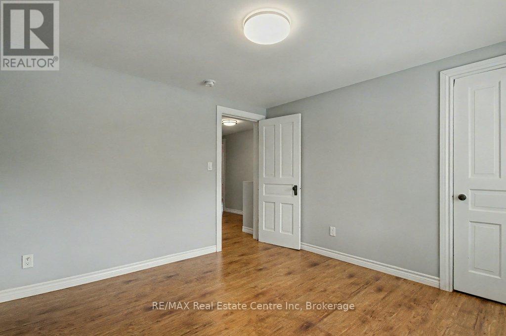18 High Street, Mapleton, Ontario  N0G 2V0 - Photo 16 - X12465636