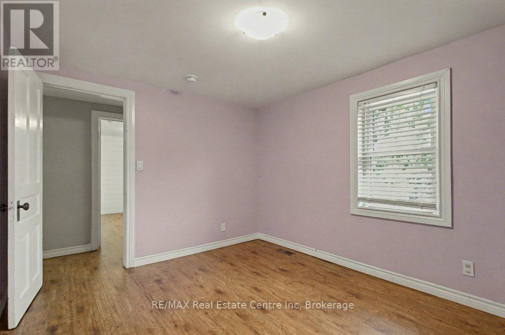 18 High Street, Mapleton, Ontario  N0G 2V0 - Photo 23 - X12465636