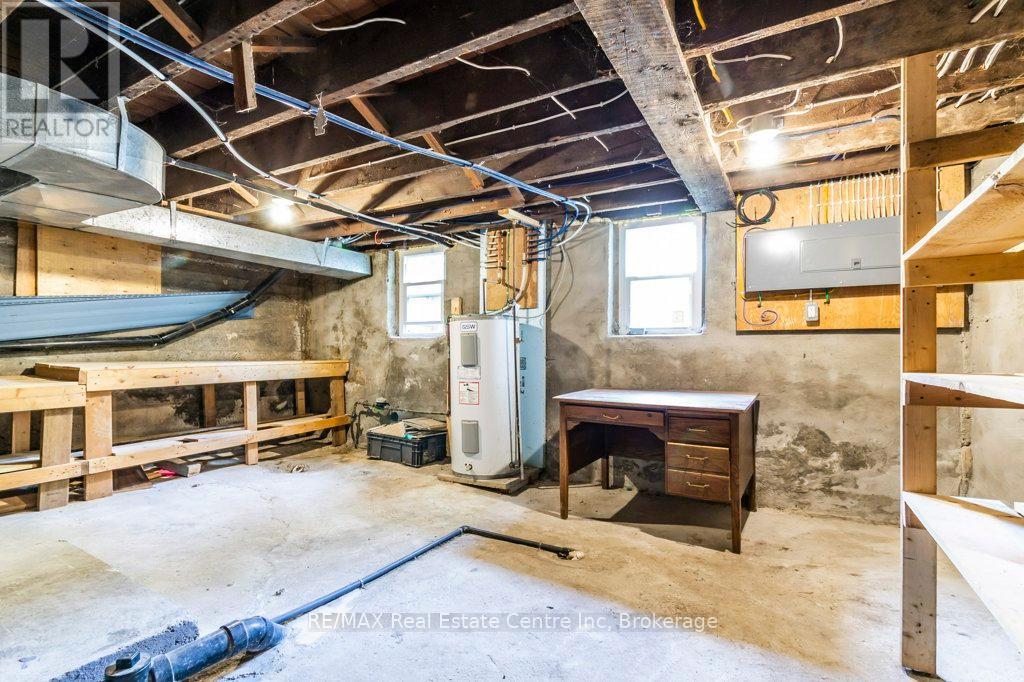 18 High Street, Mapleton, Ontario  N0G 2V0 - Photo 25 - X12465636