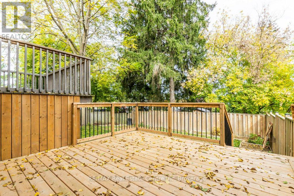 18 High Street, Mapleton, Ontario  N0G 2V0 - Photo 30 - X12465636