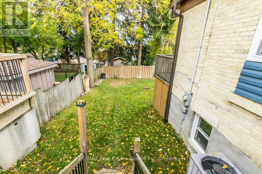 18 High Street, Mapleton, Ontario  N0G 2V0 - Photo 33 - X12465636