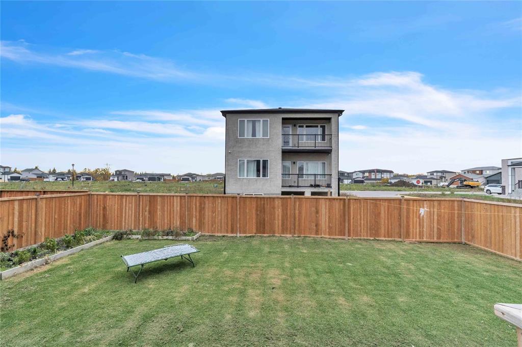 901 Vaughan Avenue, Selkirk, Manitoba  R1A 4N4 - Photo 22 - 202526698