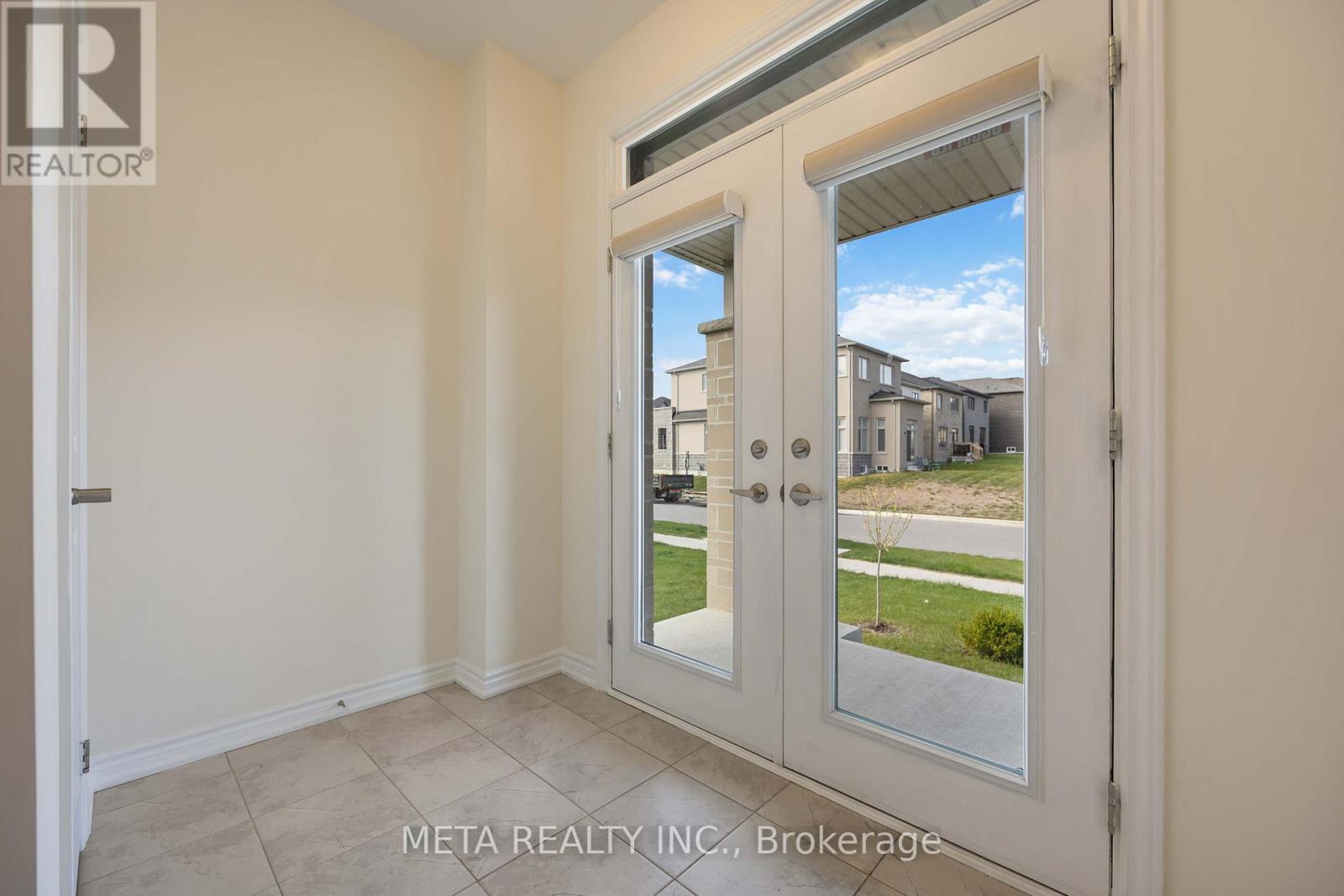 1175 Plymouth Drive, Oshawa, Ontario  L1L 0T4 - Photo 6 - E12452260