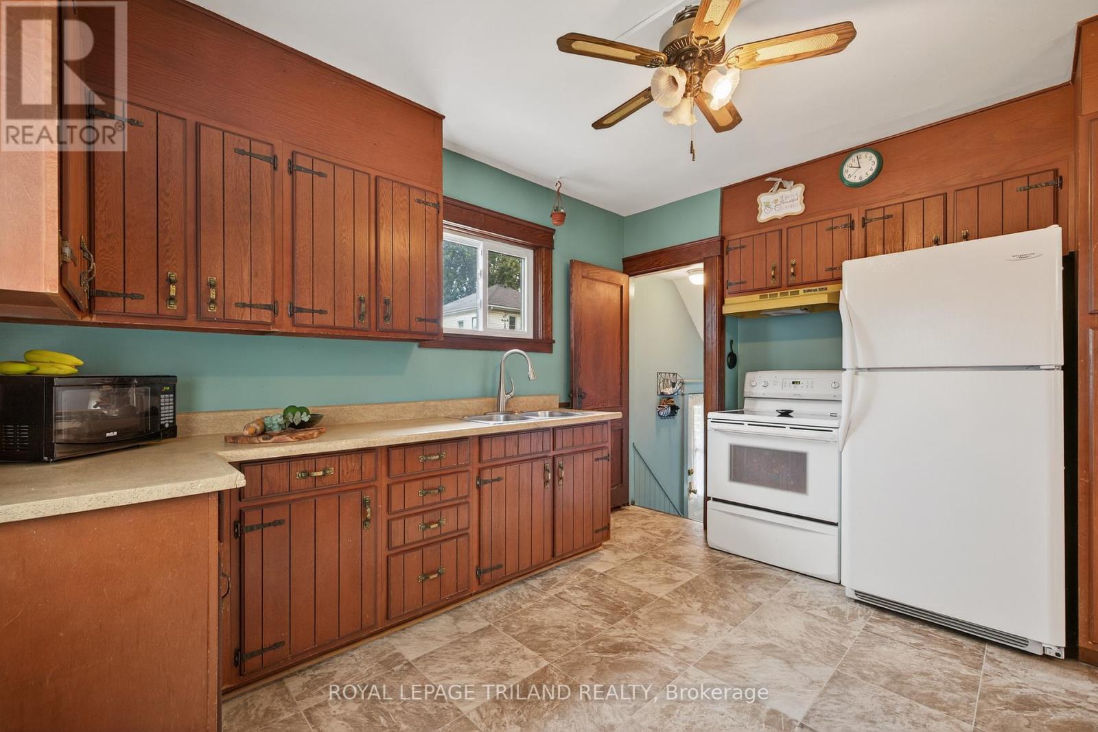 137 Redan Street, St. Thomas, Ontario  N5P 1V6 - Photo 8 - X12465615