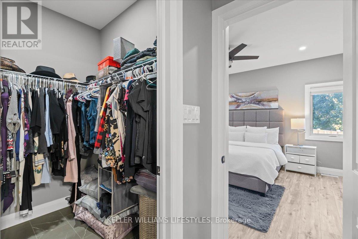 92 Queen Street, North Middlesex, Ontario  N0M 1A0 - Photo 27 - X12465658