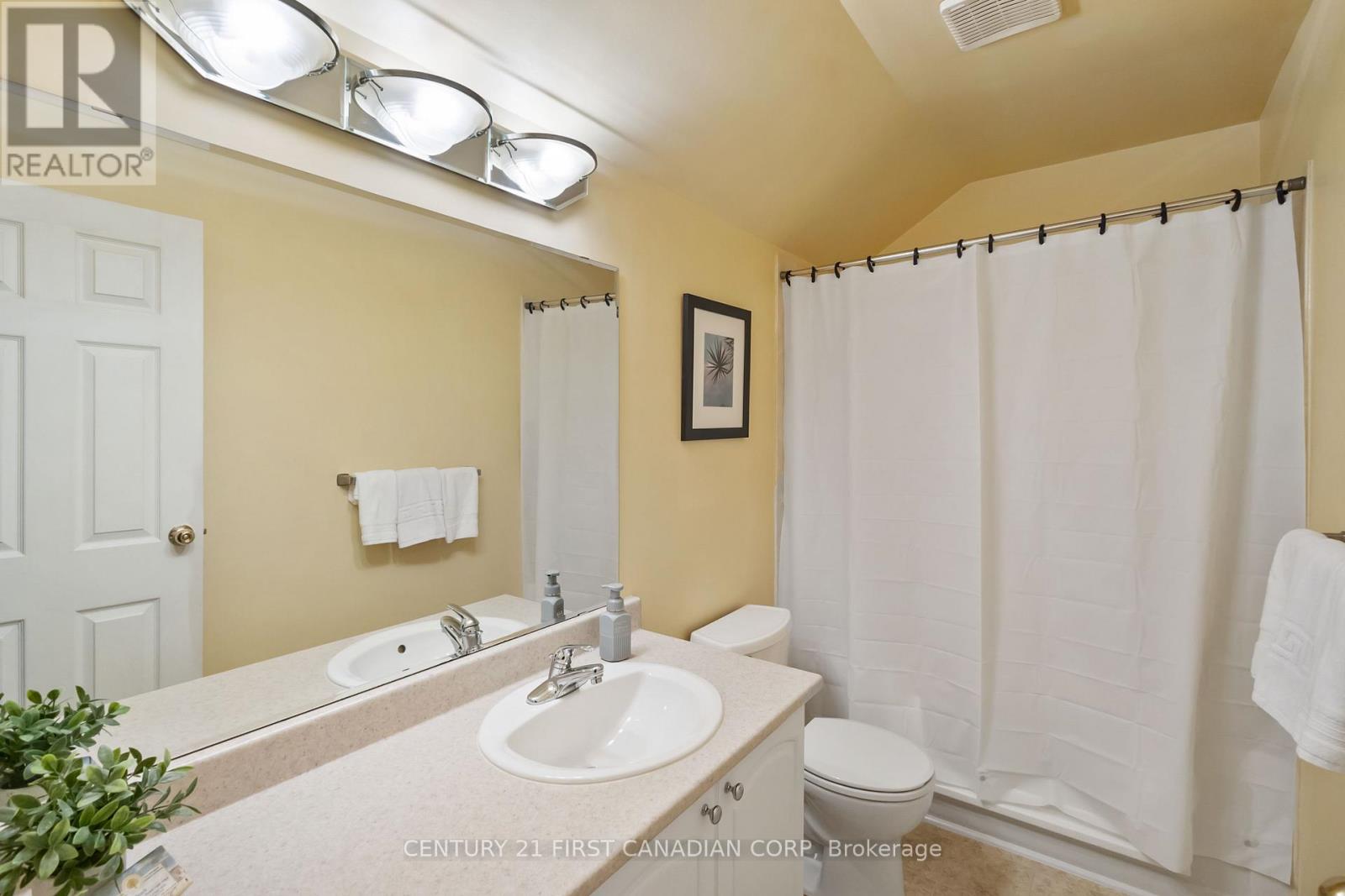85 - 120 Centre Street, London South, Ontario  N6J 4X4 - Photo 13 - X12465702