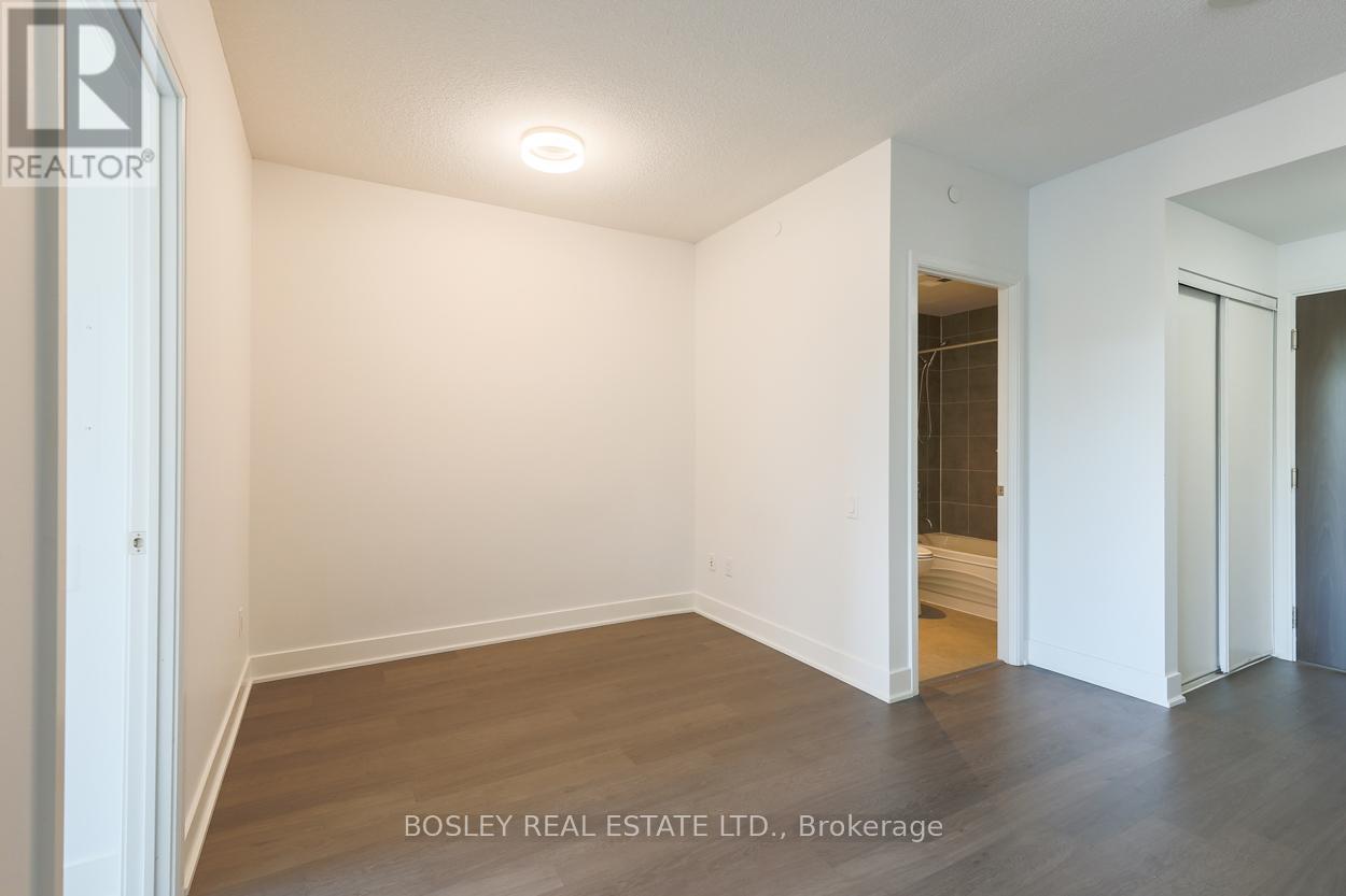 408 - 7608 Yonge Street, Vaughan, Ontario  L4J 0J5 - Photo 10 - N12430047