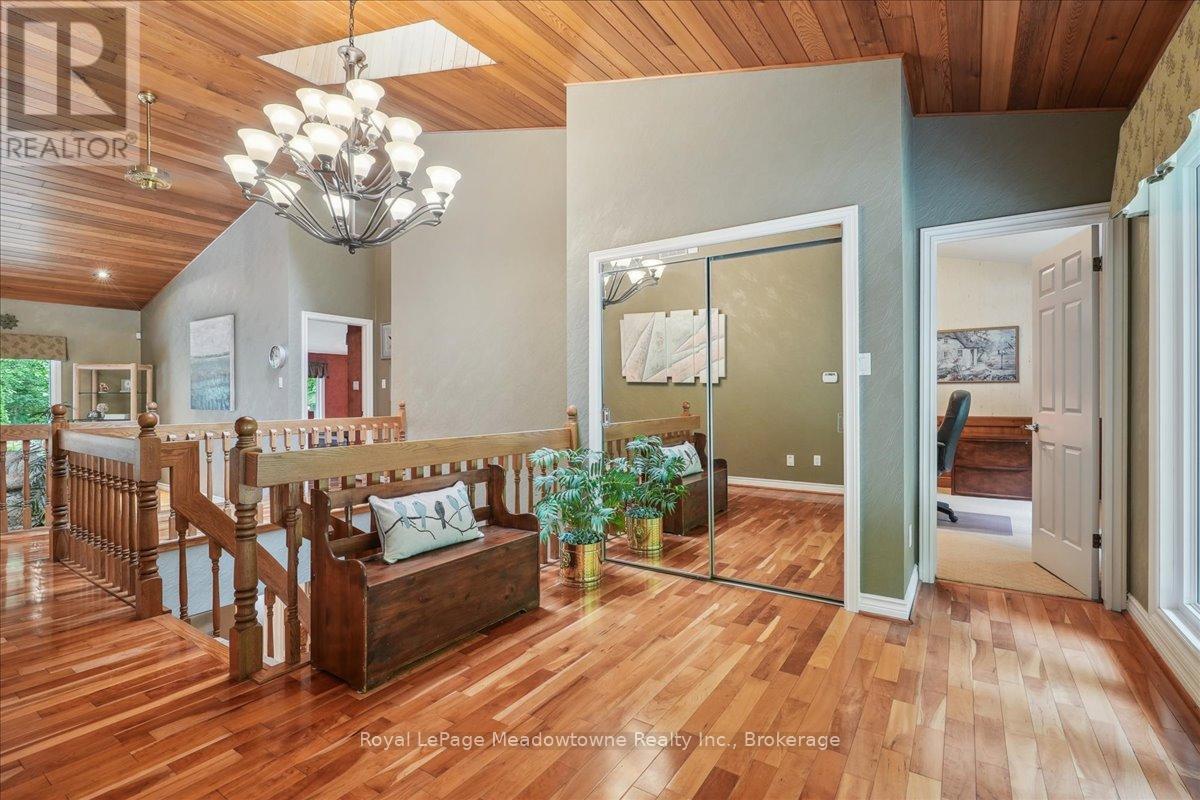 5590 Steeles Avenue W, Milton, Ontario  L9E 0R5 - Photo 6 - W12465620