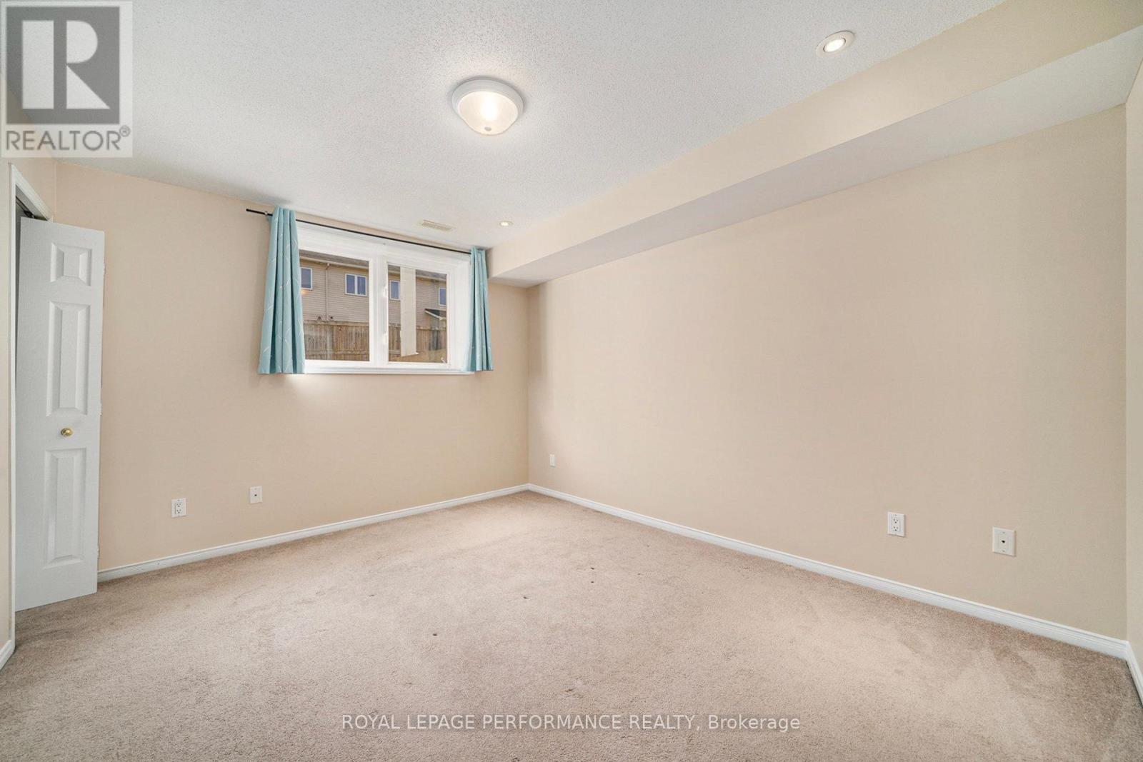 52 - 130 Berrigan Drive, Ottawa, Ontario  K2J 0J3 - Photo 12 - X12465602