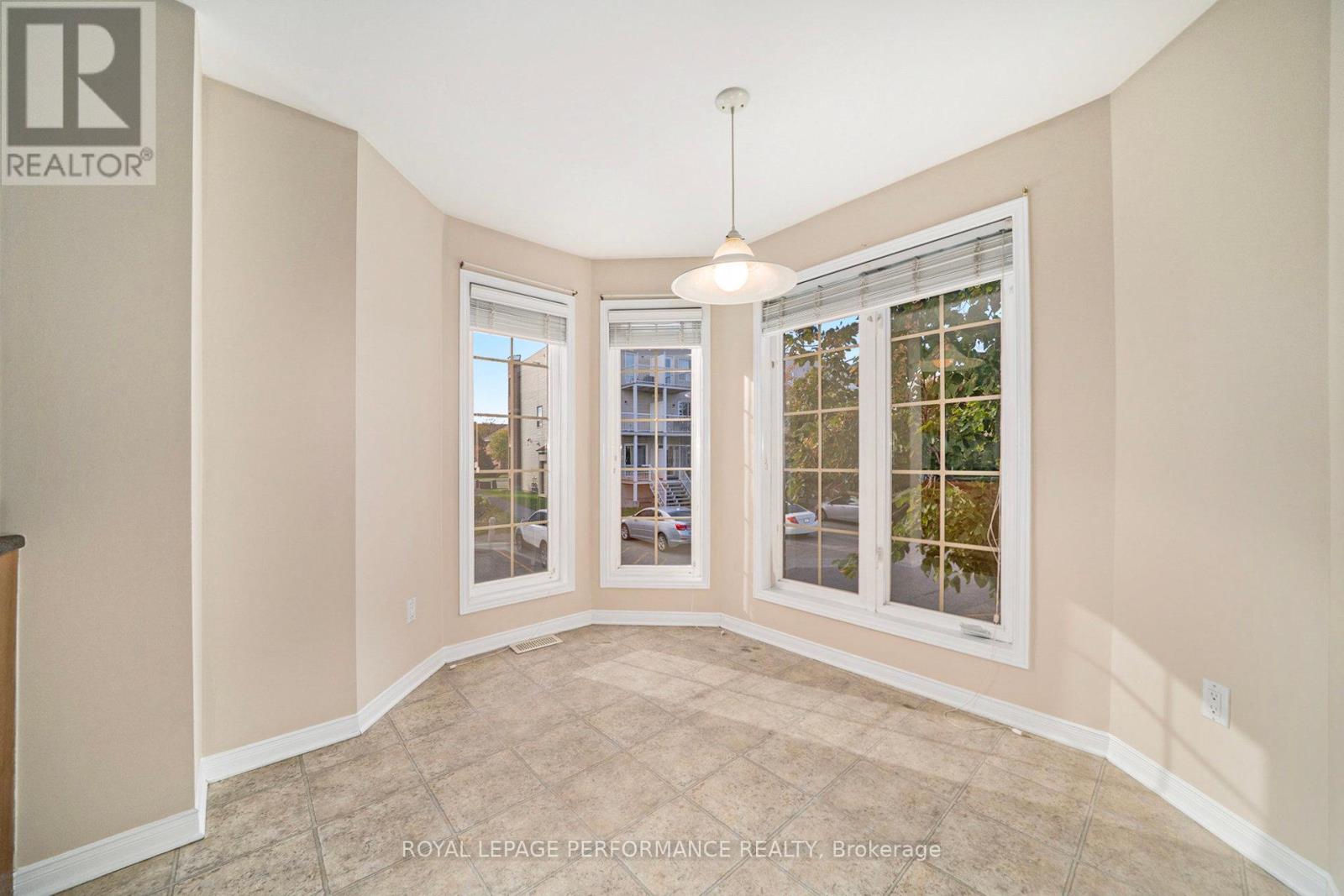 52 - 130 Berrigan Drive, Ottawa, Ontario  K2J 0J3 - Photo 6 - X12465602
