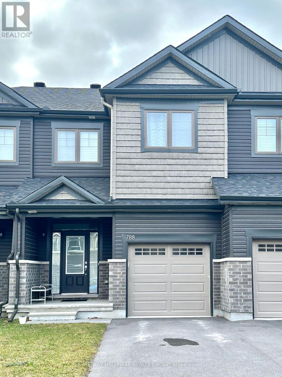 788 MIIKANA ROAD, Ottawa, Ontario