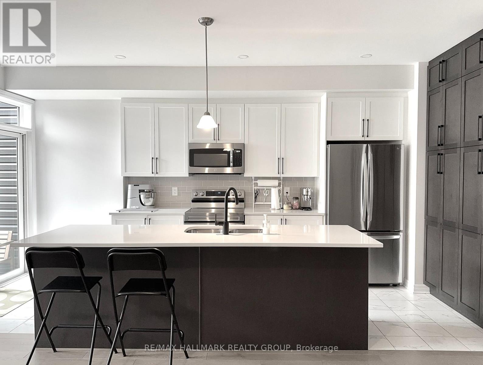 788 Miikana Road, Ottawa, Ontario  K1X 0G5 - Photo 5 - X12465672