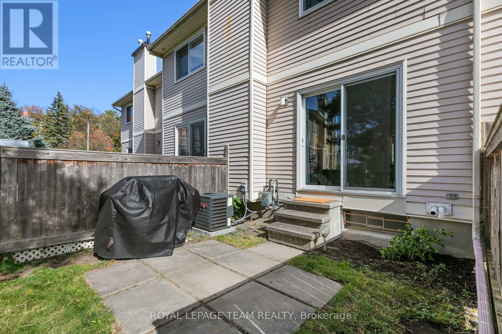 D - 114 Valley Stream Drive, Ottawa, Ontario  K2H 9E1 - Photo 28 - X12465696