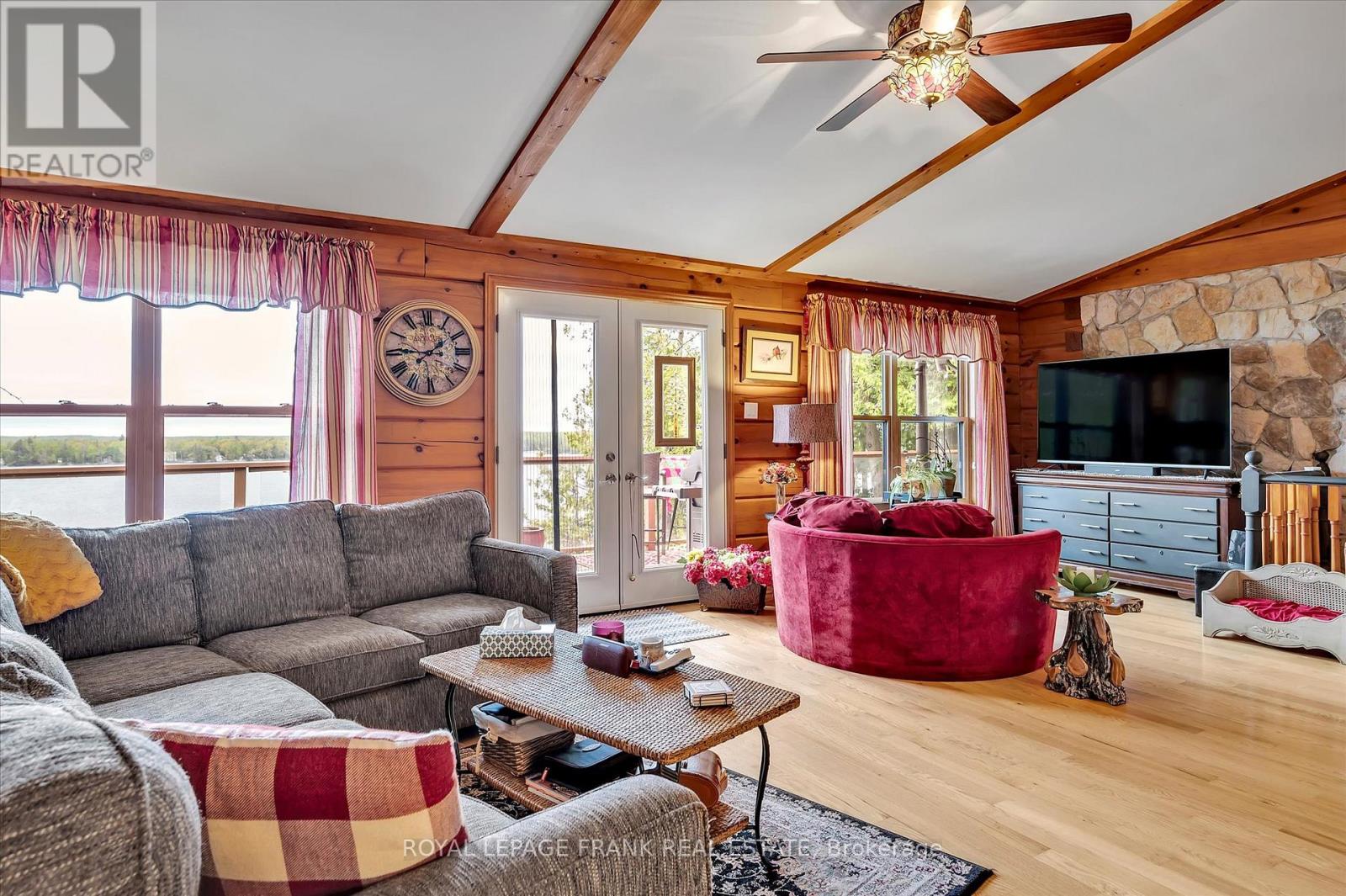 124 Fire Route 66, Trent Lakes, Ontario K0L 2J0 - Photo 13 - X12346379