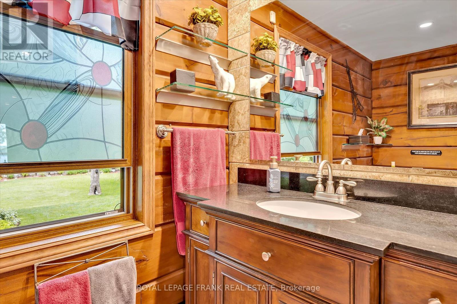 124 Fire Route 66, Trent Lakes, Ontario K0L 2J0 - Photo 23 - X12346379