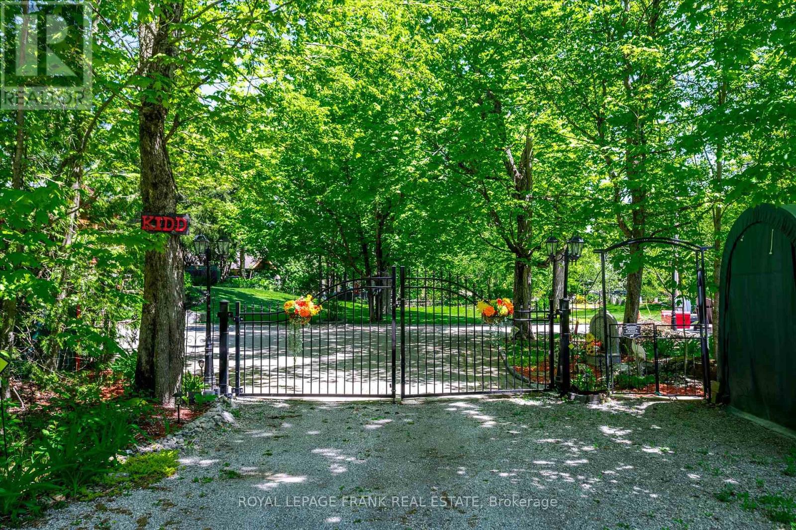 124 Fire Route 66, Trent Lakes, Ontario K0L 2J0 - Photo 2 - X12346379