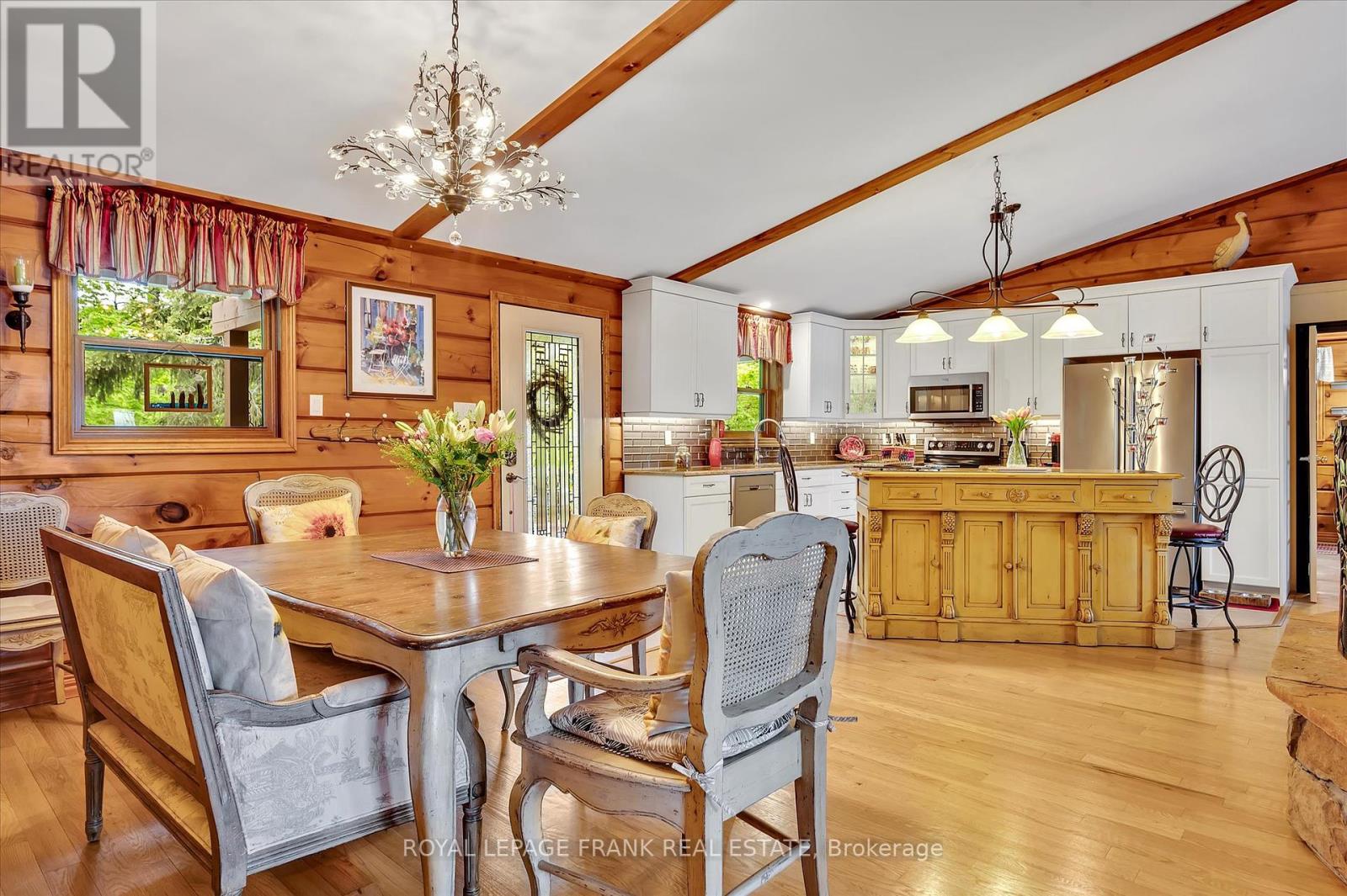 124 Fire Route 66, Trent Lakes, Ontario K0L 2J0 - Photo 12 - X12346379