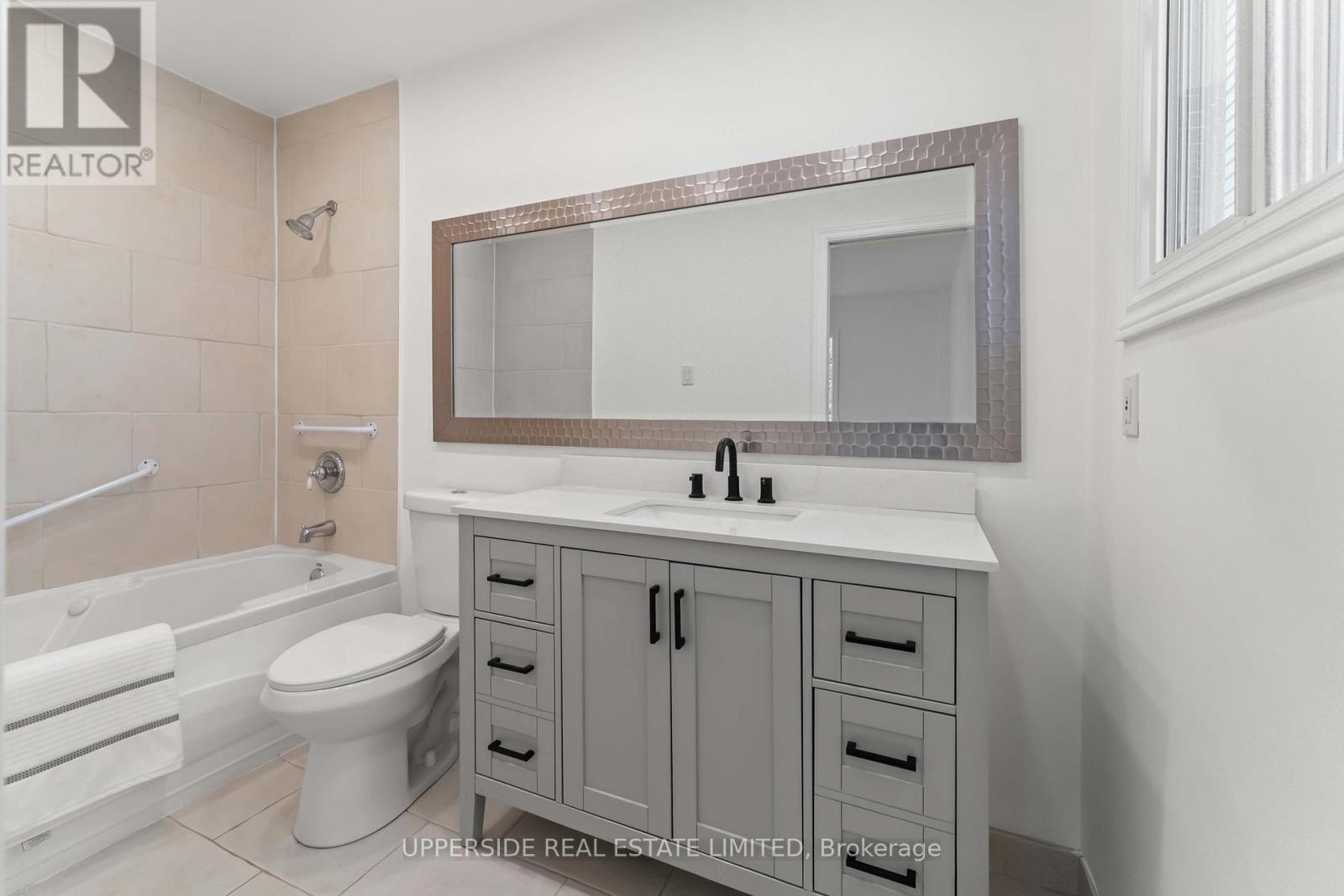 55 Thornbury Circle, Vaughan, Ontario  L4J 5C3 - Photo 32 - N12260313