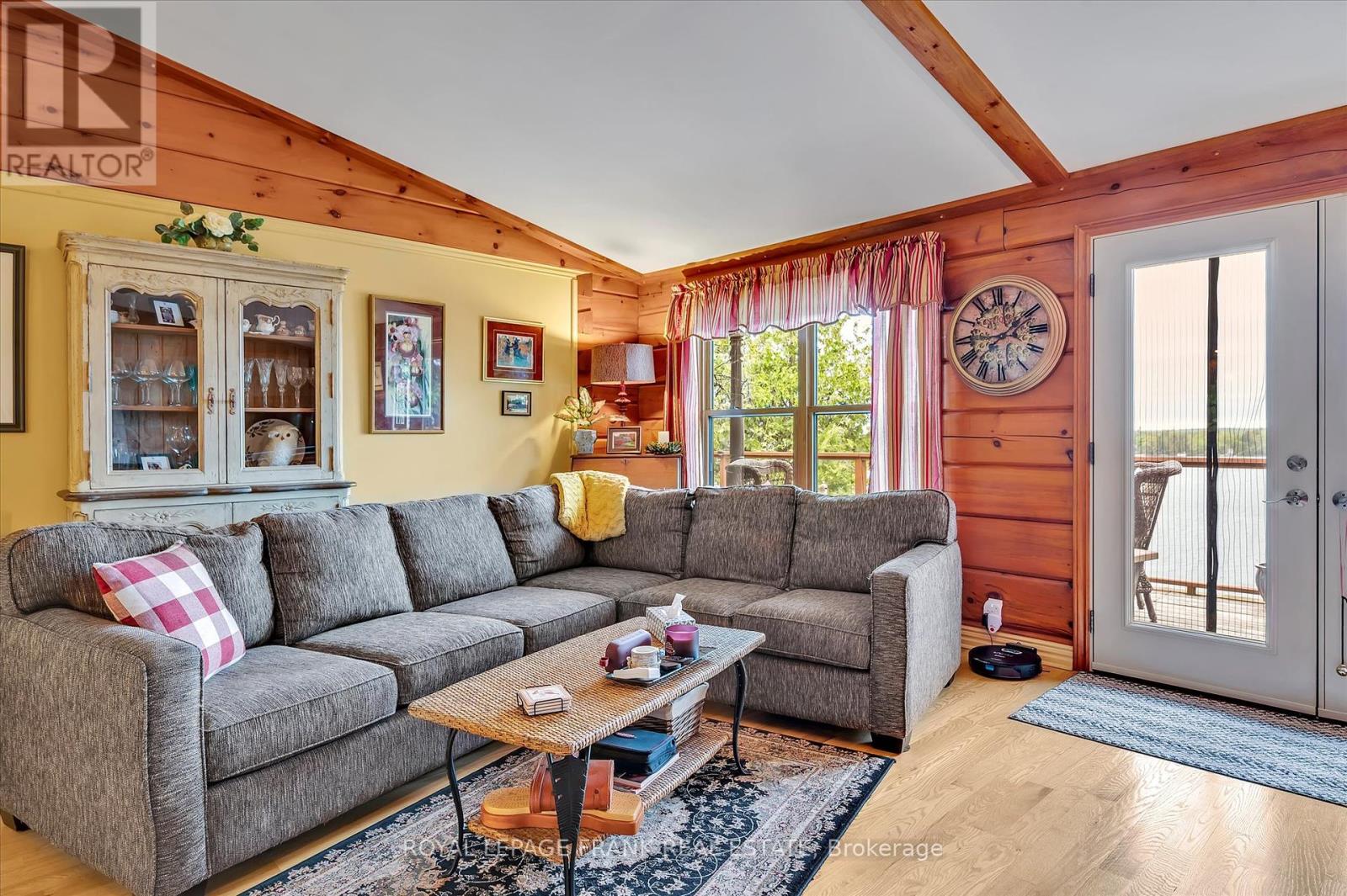 124 Fire Route 66, Trent Lakes, Ontario K0L 2J0 - Photo 14 - X12346379