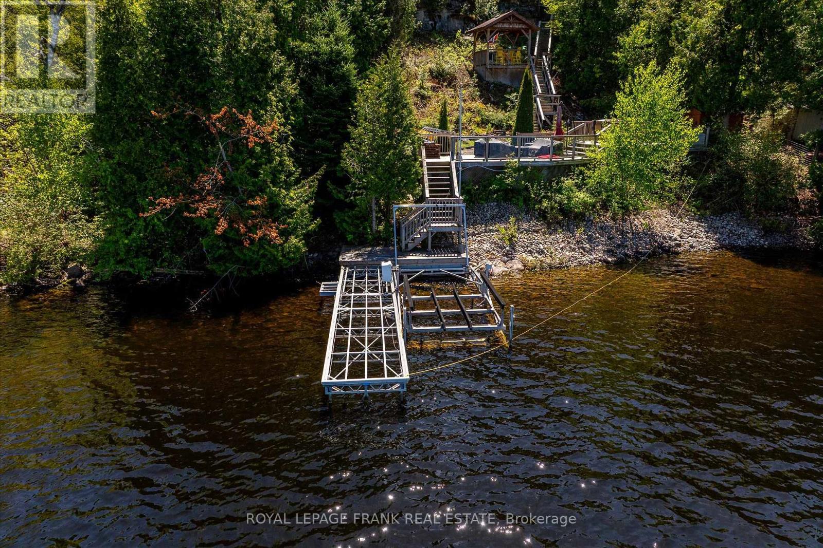 124 Fire Route 66, Trent Lakes, Ontario K0L 2J0 - Photo 41 - X12346379