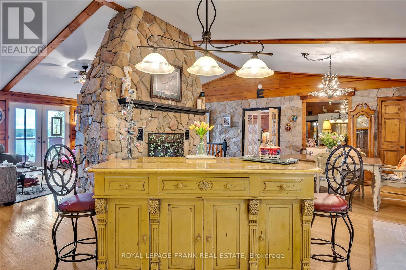 124 Fire Route 66, Trent Lakes, Ontario K0L 2J0 - Photo 8 - X12346379