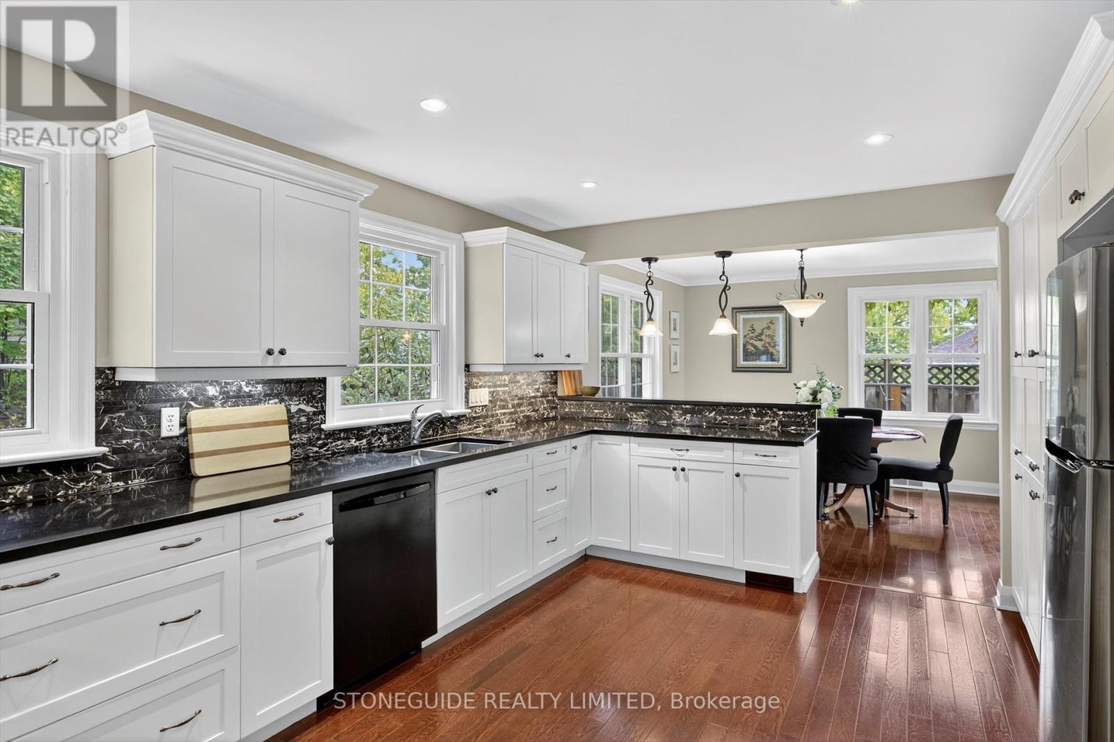 636 Homewood Avenue, Peterborough, Ontario  K9J 4V6 - Photo 11 - X12424360