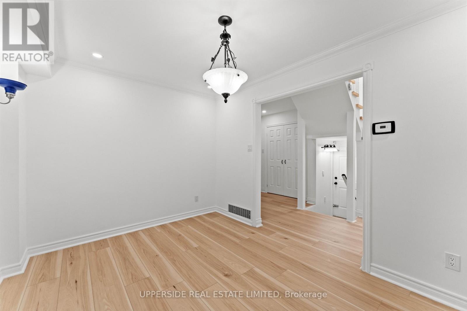55 Thornbury Circle, Vaughan, Ontario  L4J 5C3 - Photo 15 - N12260313