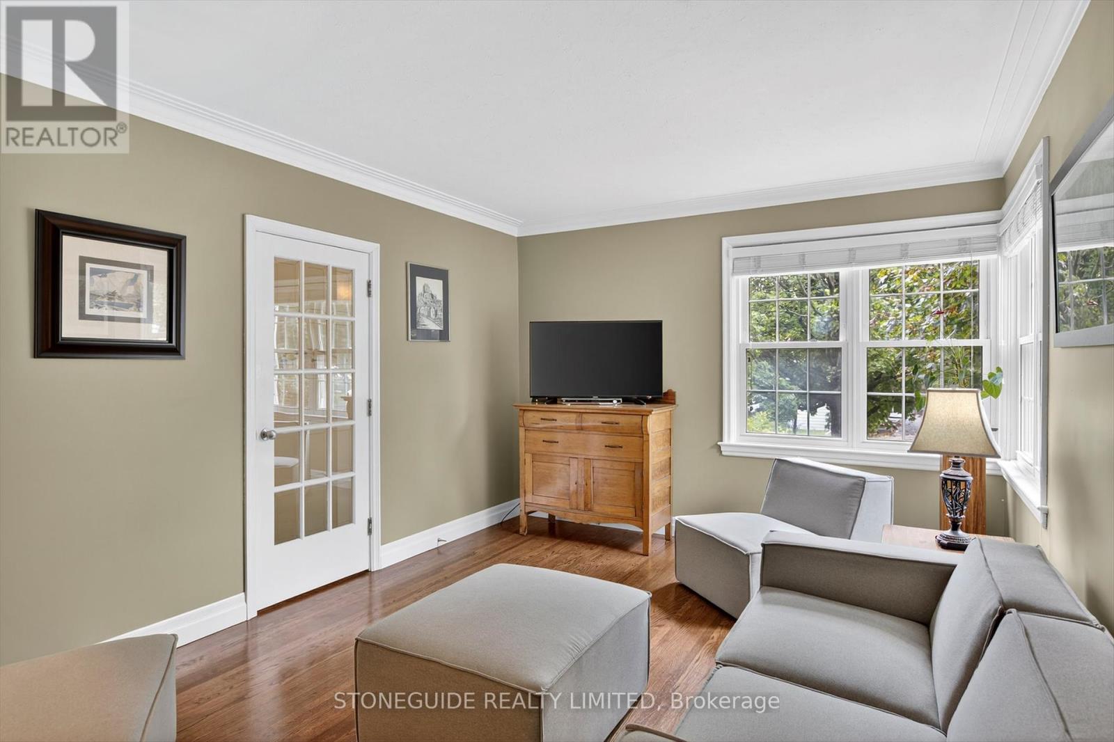 636 Homewood Avenue, Peterborough, Ontario  K9J 4V6 - Photo 4 - X12424360