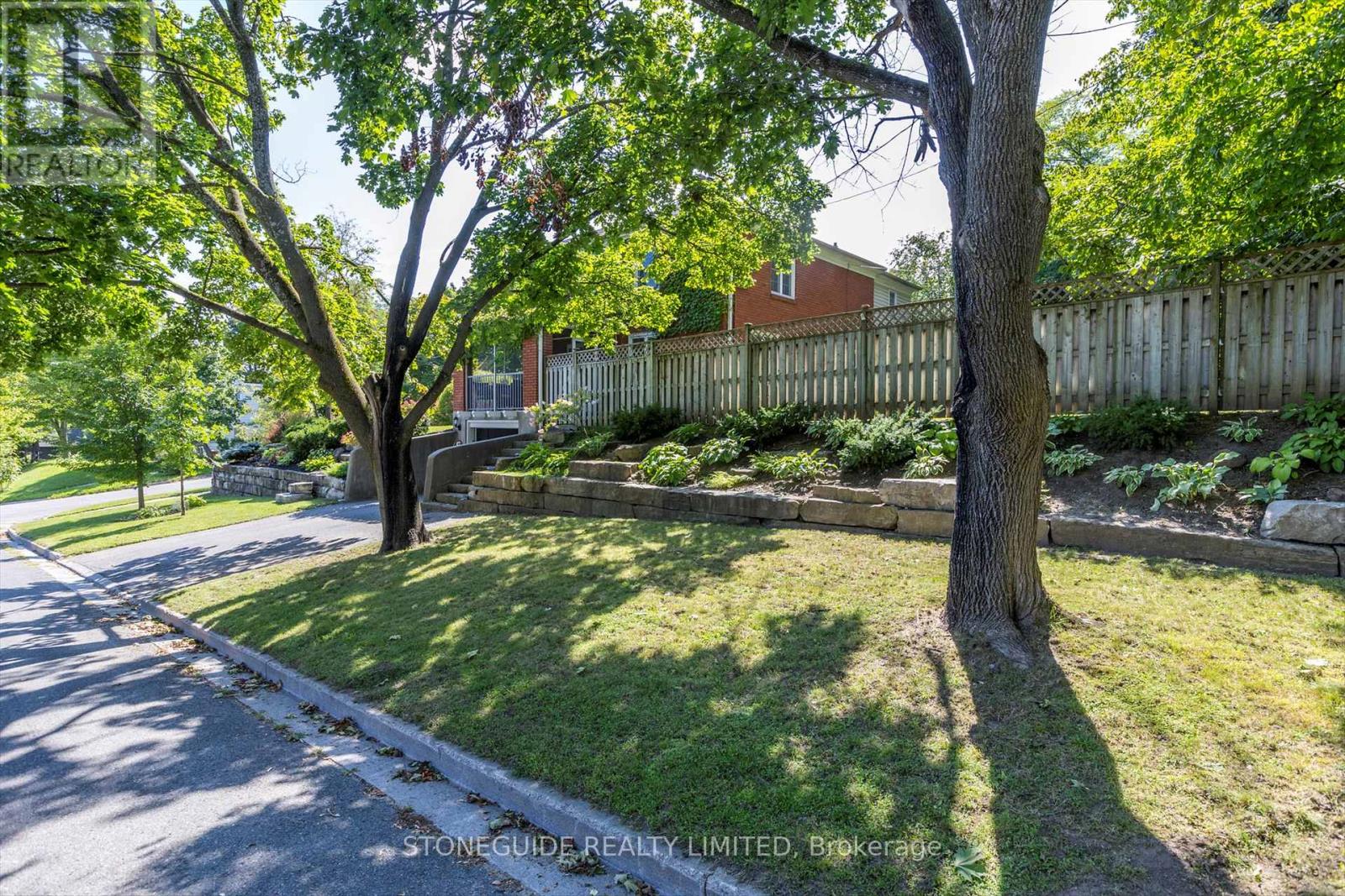 636 Homewood Avenue, Peterborough, Ontario  K9J 4V6 - Photo 30 - X12424360