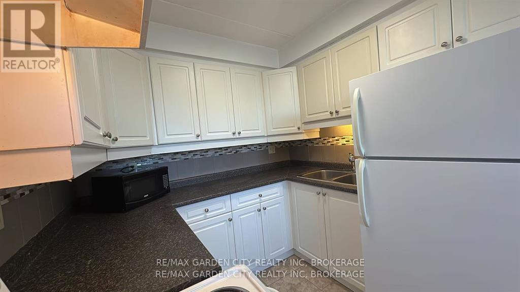 201 - 210 Pelham Road, St. Catharines, Ontario  L2S 1W9 - Photo 15 - X12465614