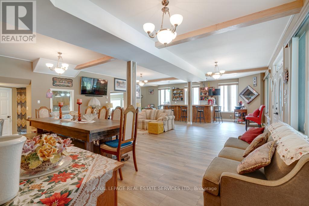 6949 Thorold Stone Road, Niagara Falls, Ontario  L2J 1B5 - Photo 11 - X12134172