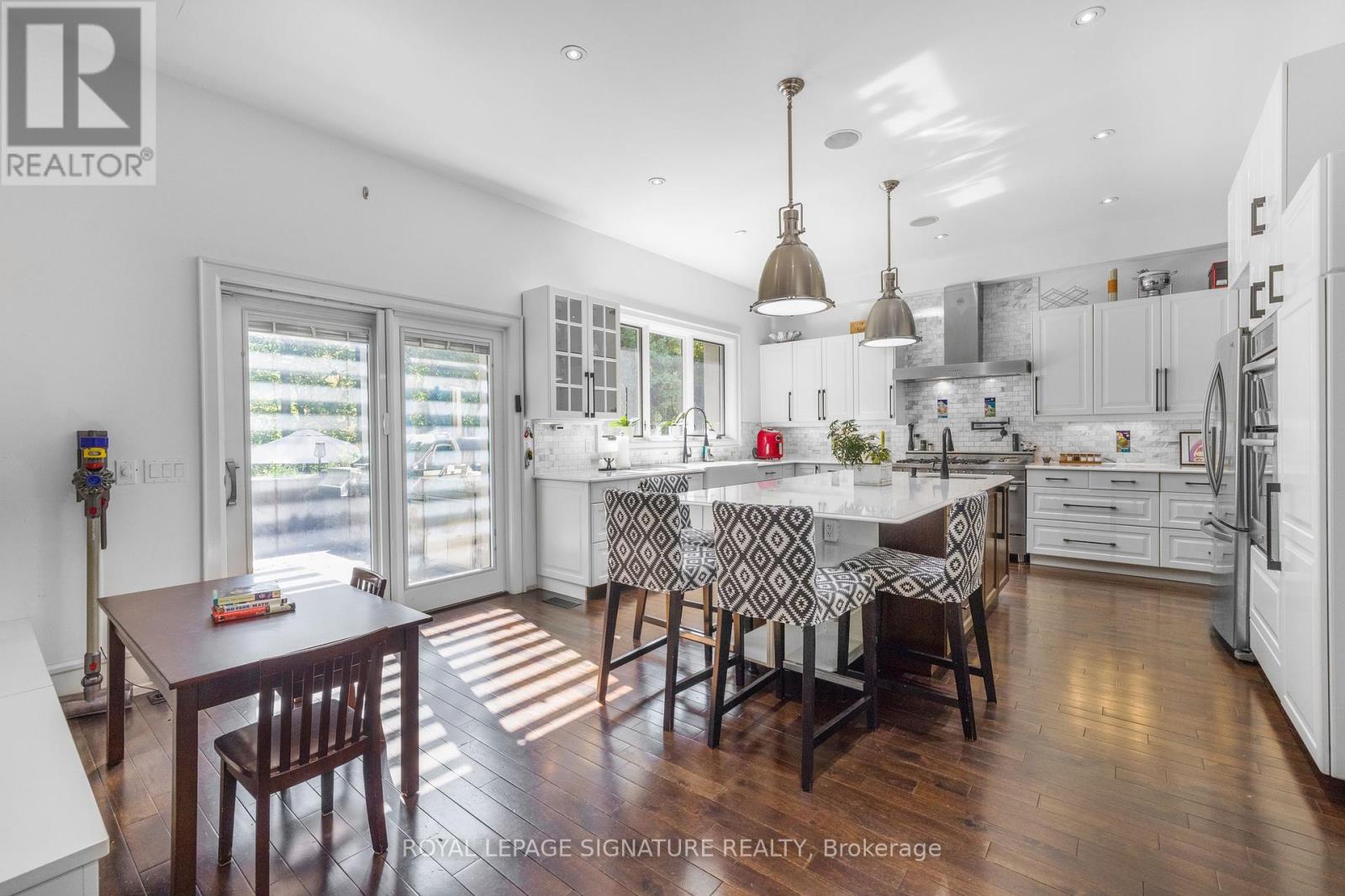 44 Crossburn Drive, Toronto, Ontario  M3B 2Z2 - Photo 13 - C12465493